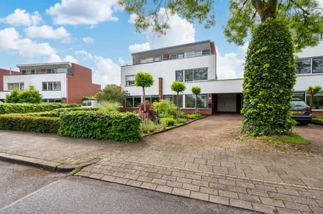 Tussenwoning te koop: Rijnstraat 4B, Rivierenkwartier Apeldoorn