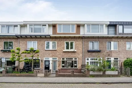Tussenwoning te koop: Rijnstraat 76, Rivierenbuurt Haarlem