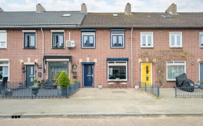 Tussenwoning te koop: Rijnstraat 80, Breda