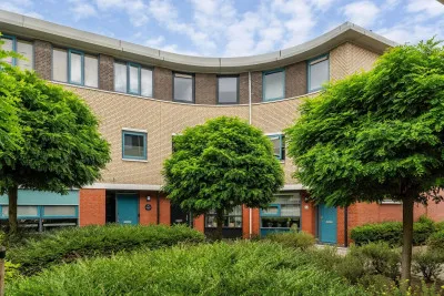 Terraced house for sale: Rijnvaartweg 45, Nieuwe Vaart 'S-Gravenzande