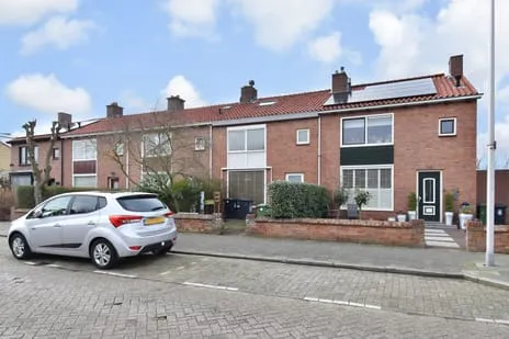 Tussenwoning te koop: Rijnweg 212, Kleine Geest en Molenwijk Monster