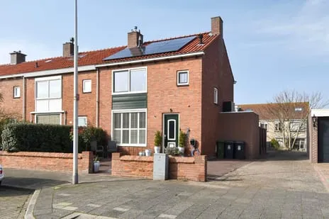 Hoekwoning te koop: Rijnweg 214, Kleine Geest en Molenwijk Monster