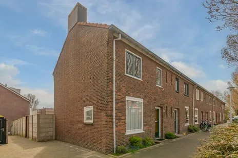 Hoekwoning te koop: Rijnweg 237, Kleine Geest en Molenwijk Monster