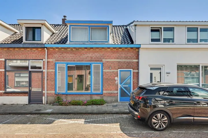 Tussenwoning te koop: Rijnweg 89, Monster Centrumgebied Monster