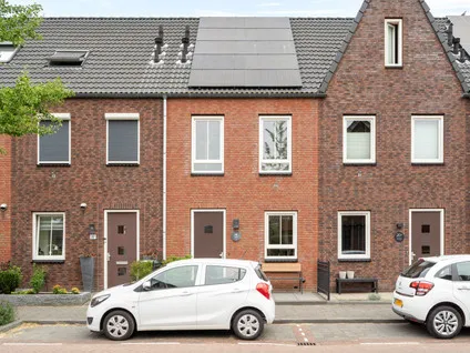 Terraced house for sale: Rijsenburgerweg 18B, Poeldijk Centrumgebied Poeldijk