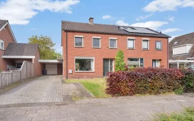 Twee-onder-één-kap te koop: Rijssensestraat 180A, Noetsele II en III Nijverdal