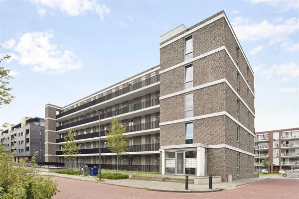 Huurwoning: Rijzertlaan in 'S-Hertogenbosch - €1.225 per maand