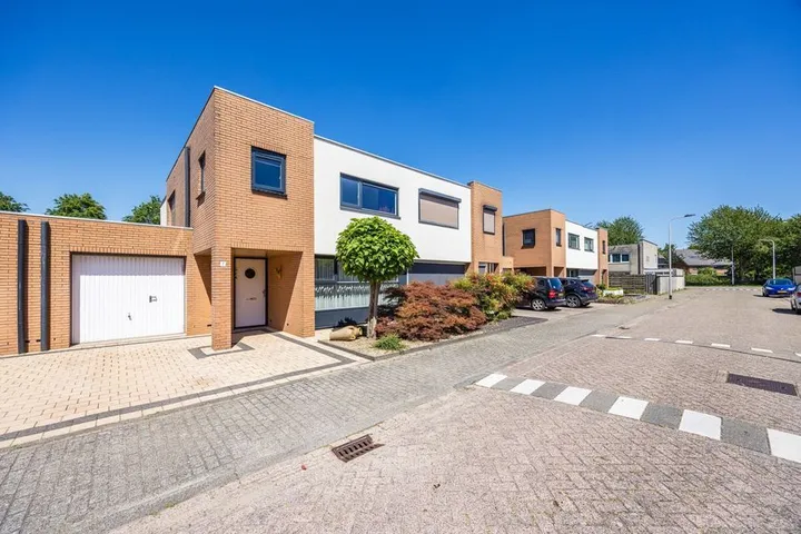 Tussenwoning te koop: Rillandstraat 7, Dalem Noord II Tilburg
