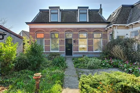 Hoekwoning te koop: Ring 34, Kern Oudenhoorn Oudenhoorn