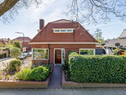 Hoekwoning te koop: Ringallee 81, Velp-Noord boven spoorlijn Velp