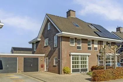 Tussenwoning te koop: Ringbaan 8, Scherpenzeel