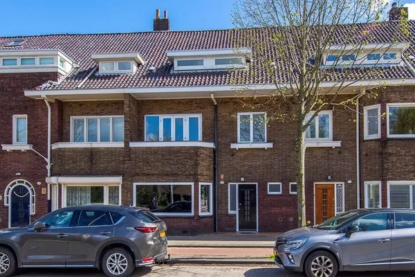 Tussenwoning te koop: Ringbaan-Oost 232, Armhoef Noord-West Tilburg