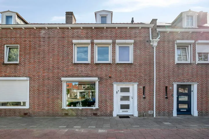 Tussenwoning te koop: Ringbaan-Oost 36, Melis Stokestraat Tilburg