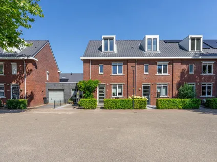 Tussenwoning te koop: Ringdijk 21, Essenpas Bemmel