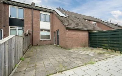 Tussenwoning te koop: Ringdijk 384, Lelystad-Haven Oost Lelystad
