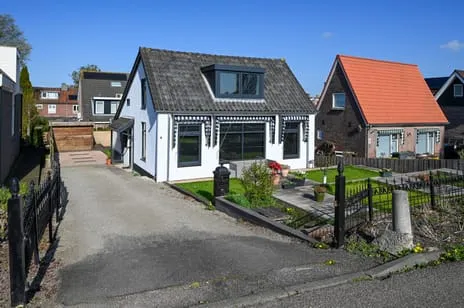 Vrijstaande woning te koop: Ringdijk 4, Meerwijk De Kwakel