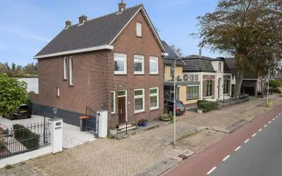 Vrijstaande woning te koop: Ringdijk 448, Slikkerveer Ridderkerk