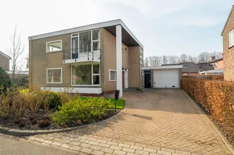 Vrijstaande woning te koop: Ringeweerstraat 4, Uithuizen Centrum Uithuizen