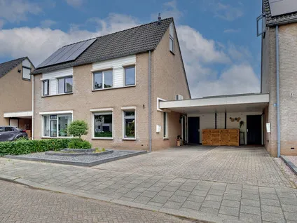 Tussenwoning te koop: Ringoven 7, Tolkamer Tolkamer
