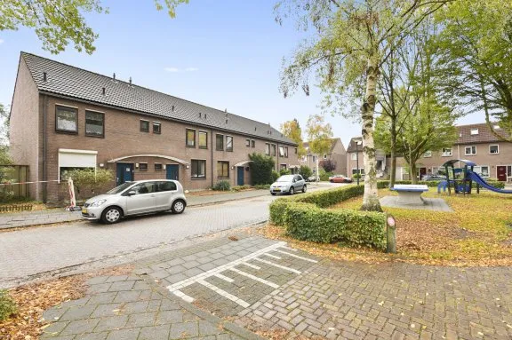Tussenwoning te huur: Ringvaert 85, Kaatsheuvel
