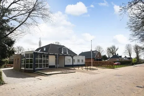 Vrijstaande woning te koop: Rinia van Nautaweg 60, Gytsjerk Gytsjerk