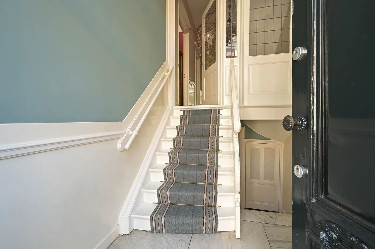 Tussenwoning te koop: Riouwstraat 109, 'S-Gravenhage