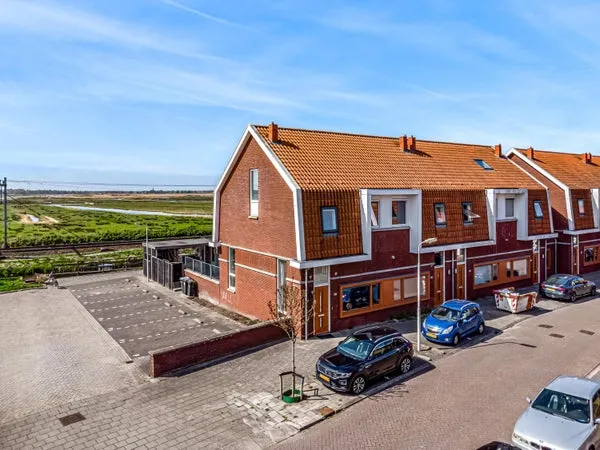 Corner house for sale: Riouwstraat 54, Wormerveer Zuid Wormerveer