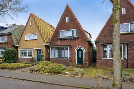 Vrijstaande woning te koop: Riouwstraat 74, Wormerveer
