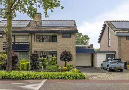Tussenwoning te koop: Rithsestraat 38, Princenhage Breda