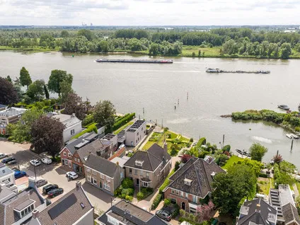 Vrijstaande woning te koop: Rivierdijk 524, Rivierdijk-West Sliedrecht