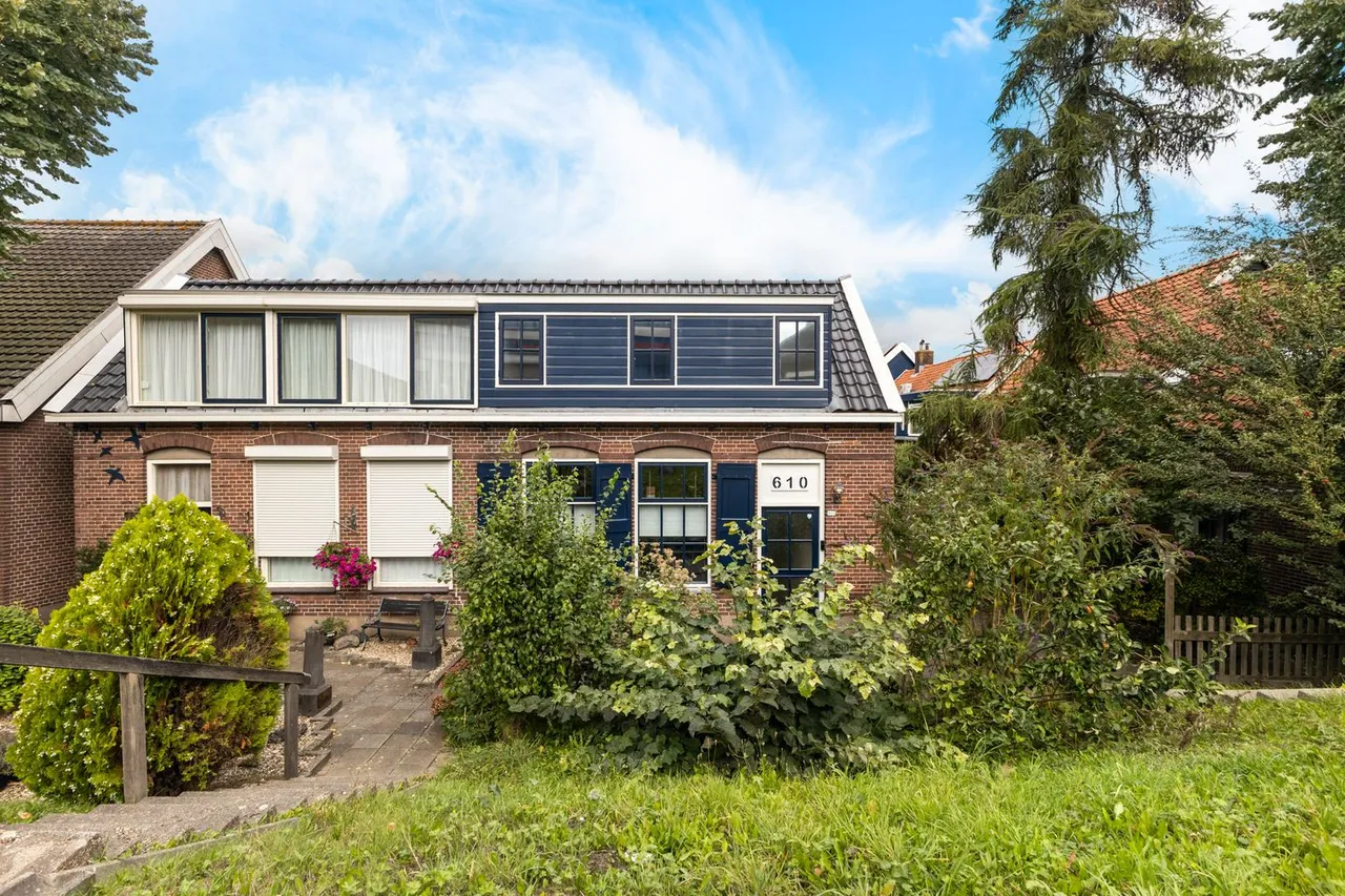 Twee-onder-één-kap te koop: Rivierdijk 610, Hardinxveld-Giessendam