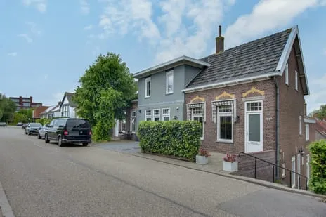 Appartement te koop: Rivierdijk 701A, Wielwijk-zuid Hardinxveld-Giessendam
