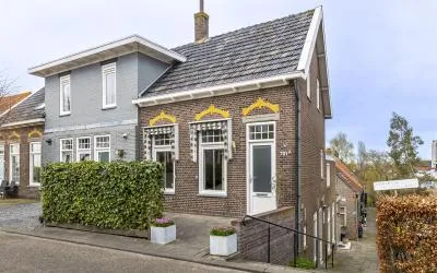 Appartement te koop: Rivierdijk 701A, Wielwijk-zuid Hardinxveld-Giessendam