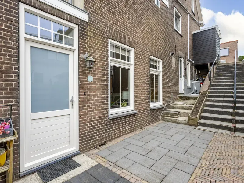 Appartement te koop: Rivierdijk 703, Hardinxveld-Giessendam