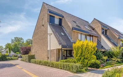 Corner house for sale: Rivierenlaan 46, Koningshof Pijnacker