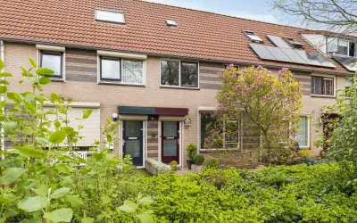 Tussenwoning te koop: Rivierenlaan 71, Lelystad