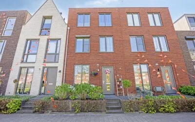Tussenwoning te koop: Rivierloop 50, Kampen