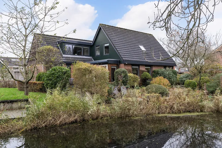 Vrijstaande woning te koop: RIXTWEI 325, Leeuwarden