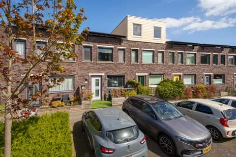 Tussenwoning te koop: Roald Amundsenstraat 106, Columbuskwartier Zuid Almere
