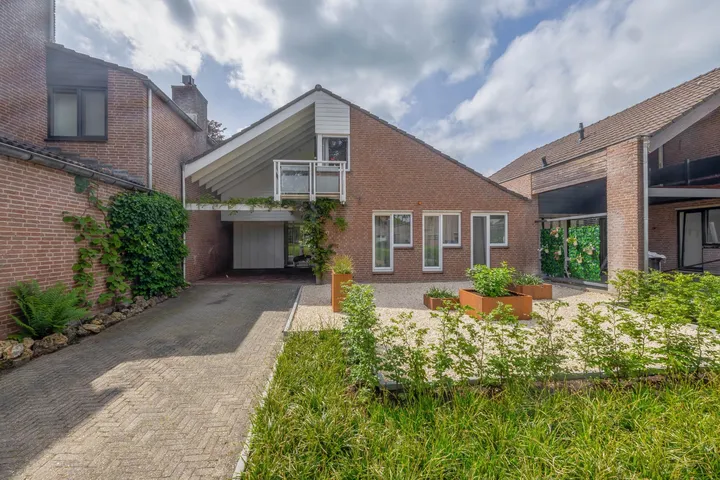 Tussenwoning te koop: Robert Kochlaan 20, Schoonhoven-West Schoonhoven