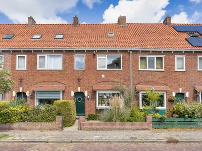 Koopwoning: Robert Kochstraat 35 in Leeuwarden - €275.000 - 118m²