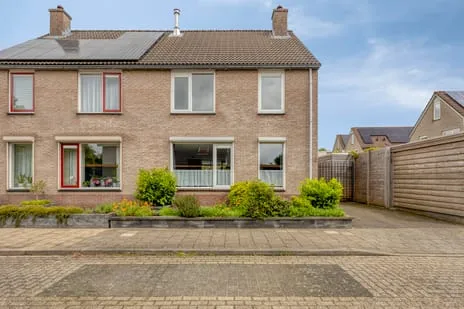 Hoekwoning te koop: Robijn 2, Zuidwest Duiven