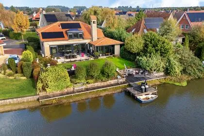 Koopwoning: Robijndreef 37 in Emmen - €775.000 - 219m²