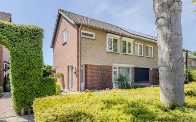 Terraced house for sale: Robijnlaan 95, Cuijk De Valuwe Cuijk