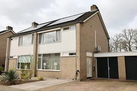 Tussenwoning te koop: Robijnstraat 15, Dorp Boekelo Enschede