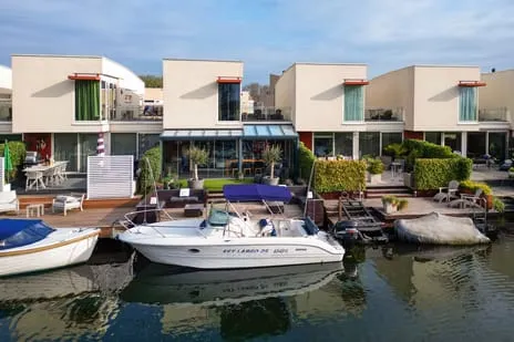 Tussenwoning te koop: Rochus Meeuwiszweg 332, Noord Meeuwenoord Brielle