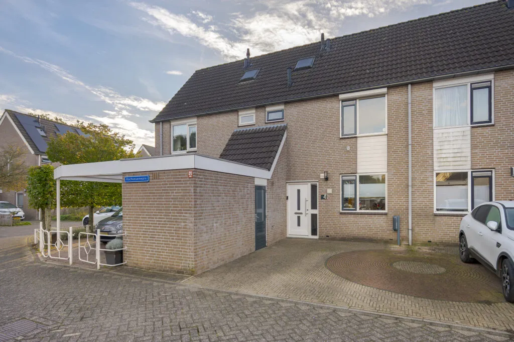 Tussenwoning te koop: Rochussenware 26, Zwolle