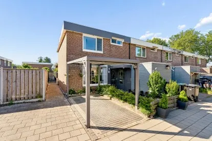 Hoekwoning te koop: Rockanjestraat 10, Stedenwijk Midden-west Almere