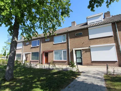 Tussenwoning te huur: Rode Poort 70, Etten-Leur