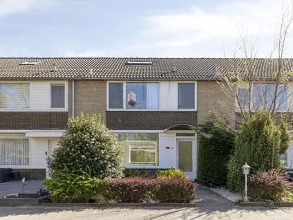 Tussenwoning te koop: Rode Zee 20, Peldersveld West Zaandam